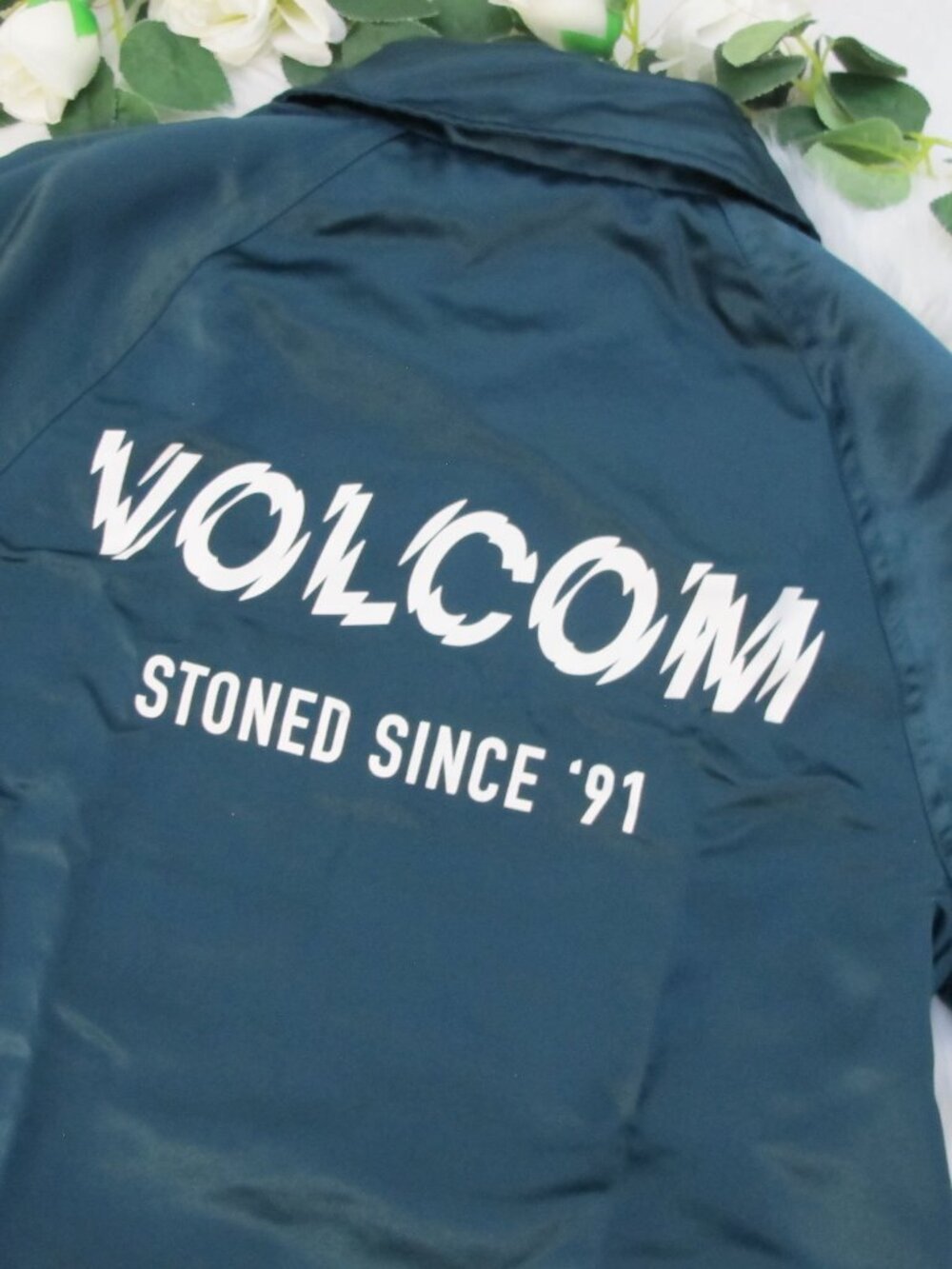 Volcom | Women's Team Volcom Coaches Jacket "Stoned Since '91